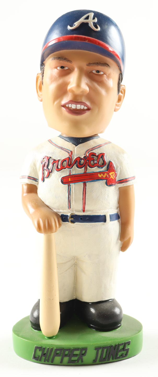 Chipper Jones Braves Vintage Ceramic Bobblehead Statue at PristineAuction.com Chipper Jones Braves Vintage Ceramic Bobblehead Statue at PristineAuction.com