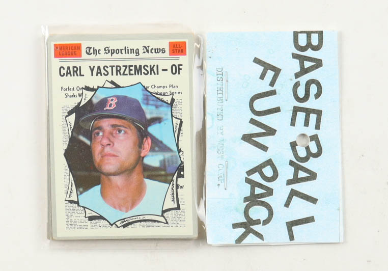 1970 Topps Baseball Card Fun Pack with (10) Cards at PristineAuction.com 1970 Topps Baseball Card Fun Pack with (10) Cards at PristineAuction.com