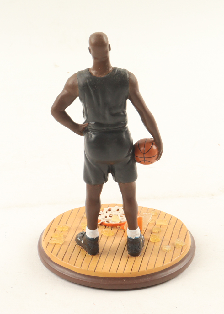 Shaquille O'Neal "Broken Rim" Lakers Gartlan Statue at PristineAuction.com Shaquille O'Neal "Broken Rim" Lakers Gartlan Statue at PristineAuction.com