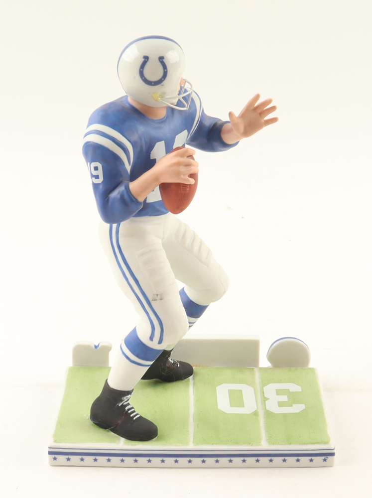 Johnny Unitas Signed LE Colts Figurine (Sports Impressions & PSA) at PristineAuction.com Johnny Unitas Signed LE Colts Figurine (Sports Impressions & PSA) at PristineAuction.com