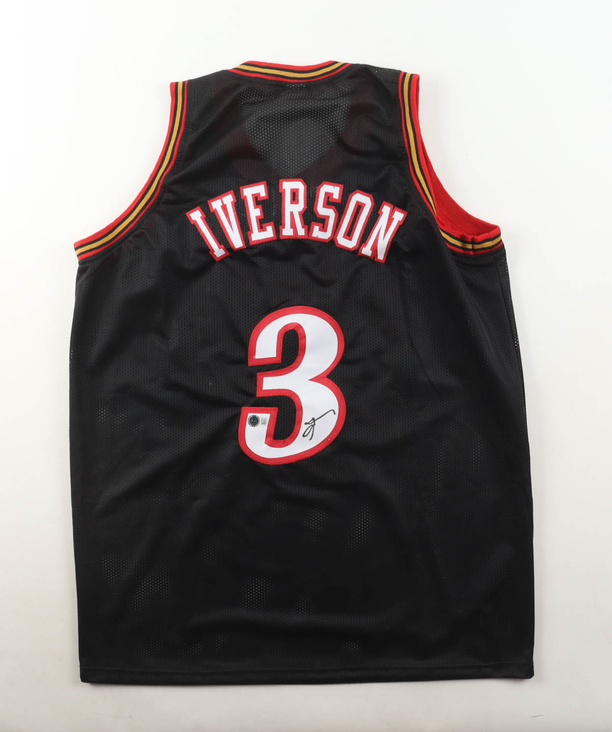 Allen Iverson Signed Jersey (Beckett) at PristineAuction.com Allen Iverson Signed Jersey (Beckett) at PristineAuction.com