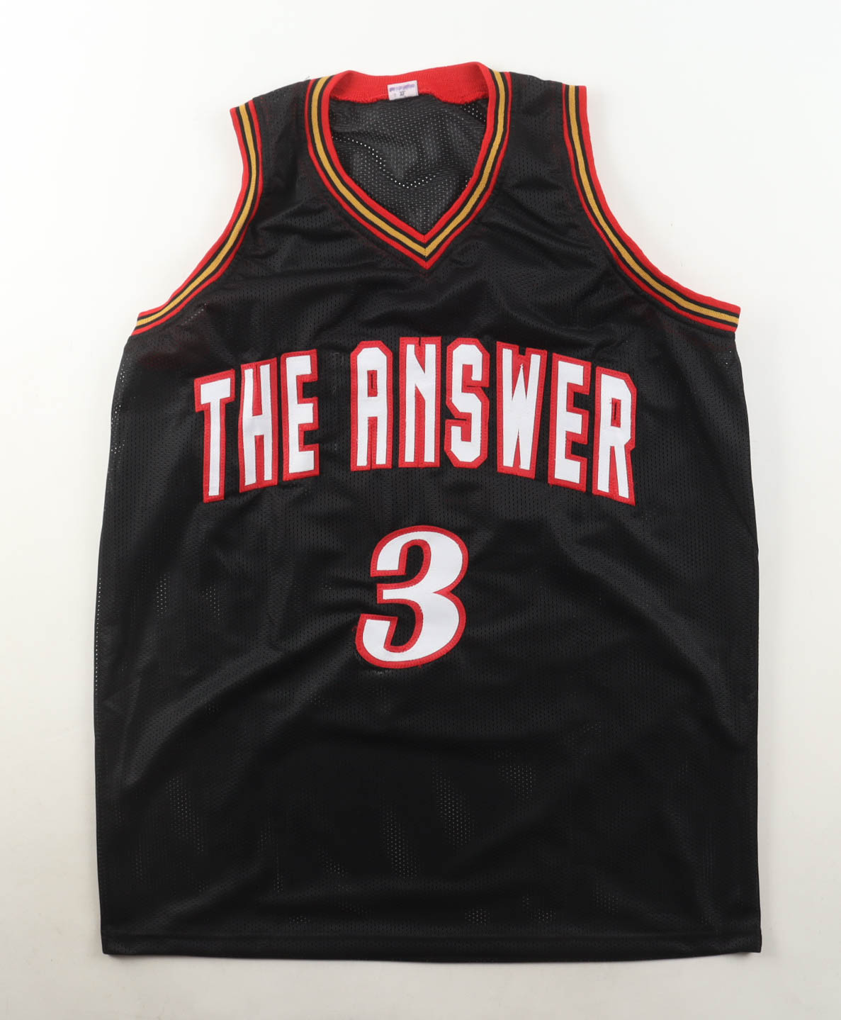 Allen Iverson Signed Jersey (Beckett) at PristineAuction.com Allen Iverson Signed Jersey (Beckett) at PristineAuction.com