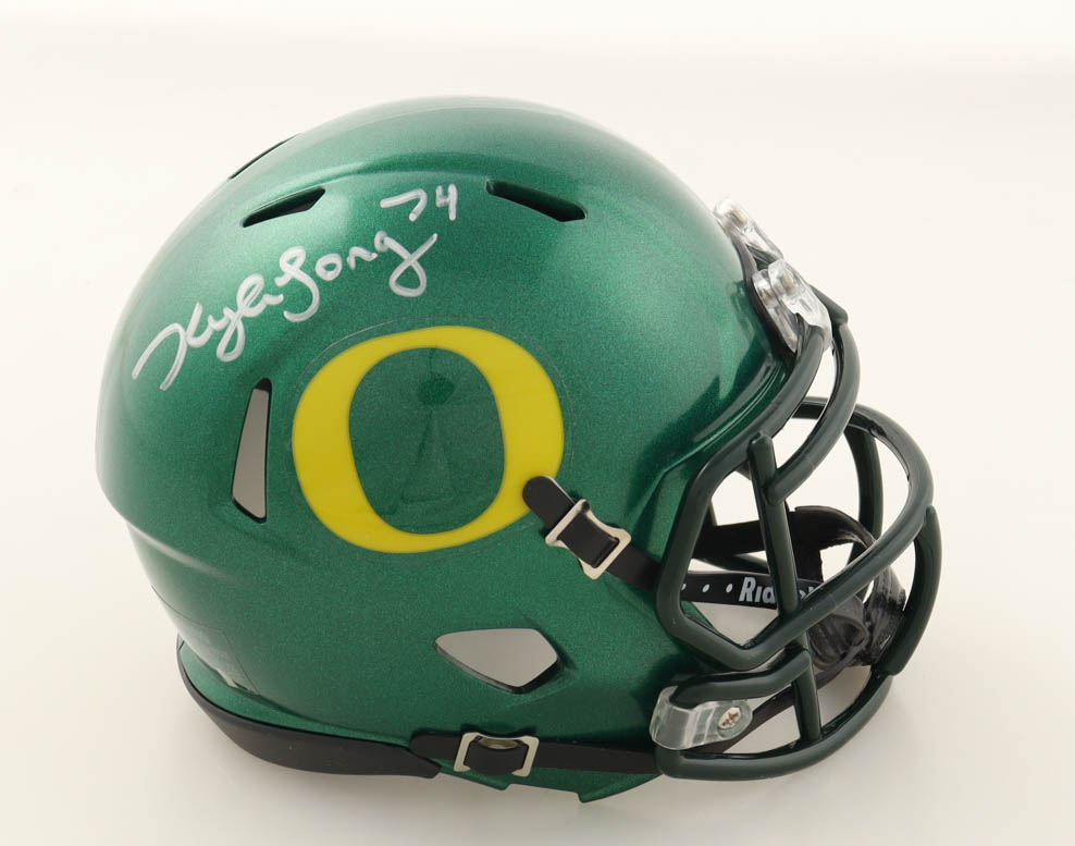 Kyle Long Signed Oregon Ducks Speed Mini Helmet (Schwartz) at PristineAuction.com Kyle Long Signed Oregon Ducks Speed Mini Helmet (Schwartz) at PristineAuction.com