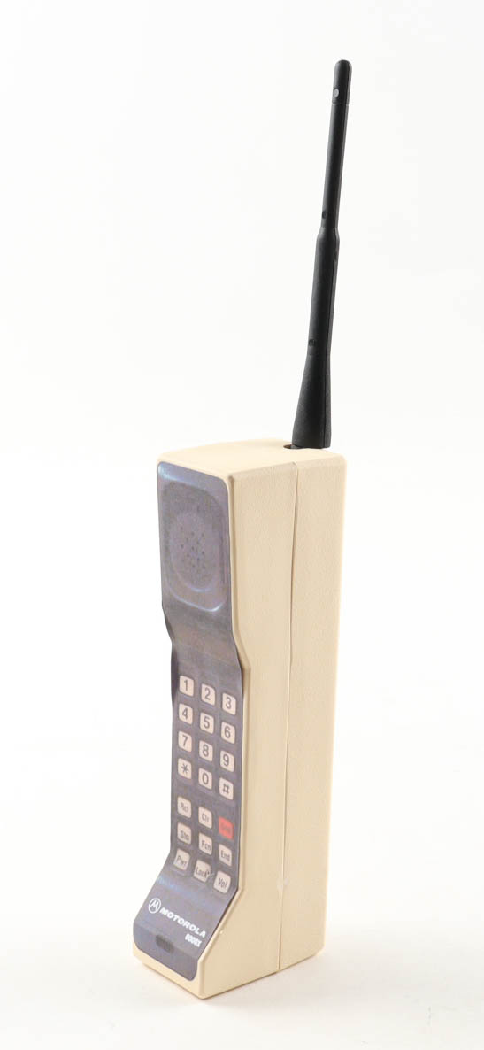 Paul Heyman Signed Replica Prop Phone (JSA) at PristineAuction.com Paul Heyman Signed Replica Prop Phone (JSA) at PristineAuction.com