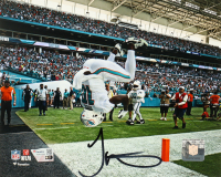 Tyreek Hill Signed Dolphins 8x10 Photo (Fanatics) at PristineAuction.com