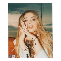 Sabrina Carpenter Signed 8x10 Photo (Beckett) at PristineAuction.com