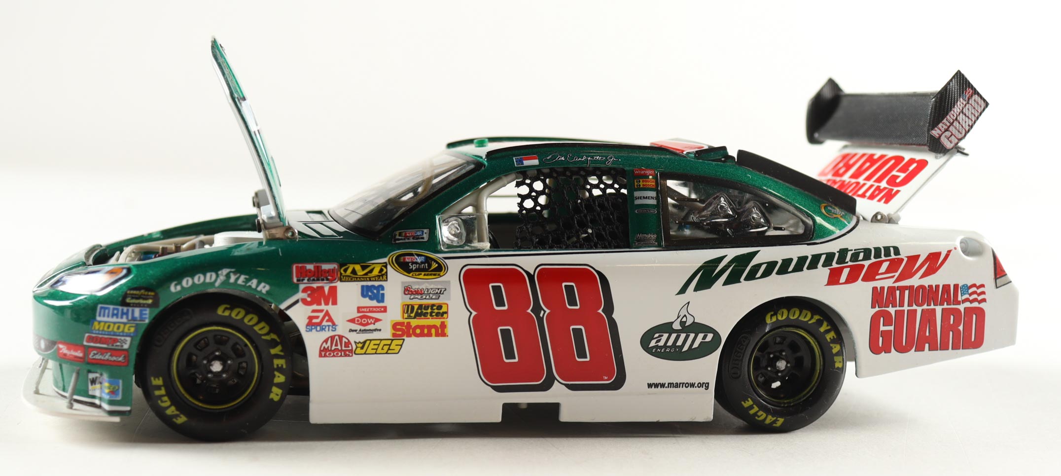 Dale Earnhardt Jr. Signed 2009 #88 Amp Energy/ National Guard Impala SS 1:24 Diecast Car (JR Motorsports) at PristineAuction.com Dale Earnhardt Jr. Signed 2009 #88 Amp Energy/ National Guard Impala SS 1:24 Diecast Car (JR Motorsports) at PristineAuction.com