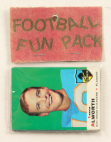 1969 Topps Football Card Fun Pack with (10) Cards at PristineAuction.com