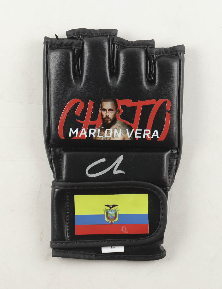 Marlon "Chito" Vera Signed UFC Glove (PA) at PristineAuction.com Marlon "Chito" Vera Signed UFC Glove (PA) at PristineAuction.com