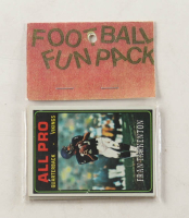 1974 Topps Football Card Fun Pack with (10) Cards at PristineAuction.com