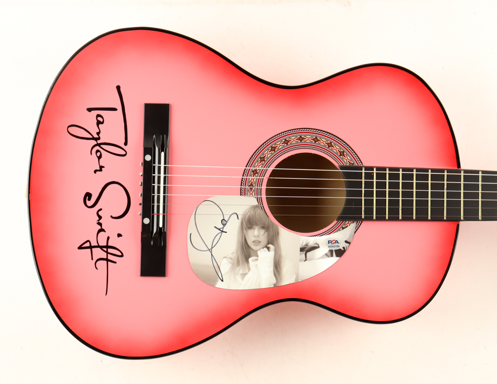Taylor Swift Signed 38" Acoustic Guitar (PSA) at PristineAuction.com Taylor Swift Signed 38" Acoustic Guitar (PSA) at PristineAuction.com