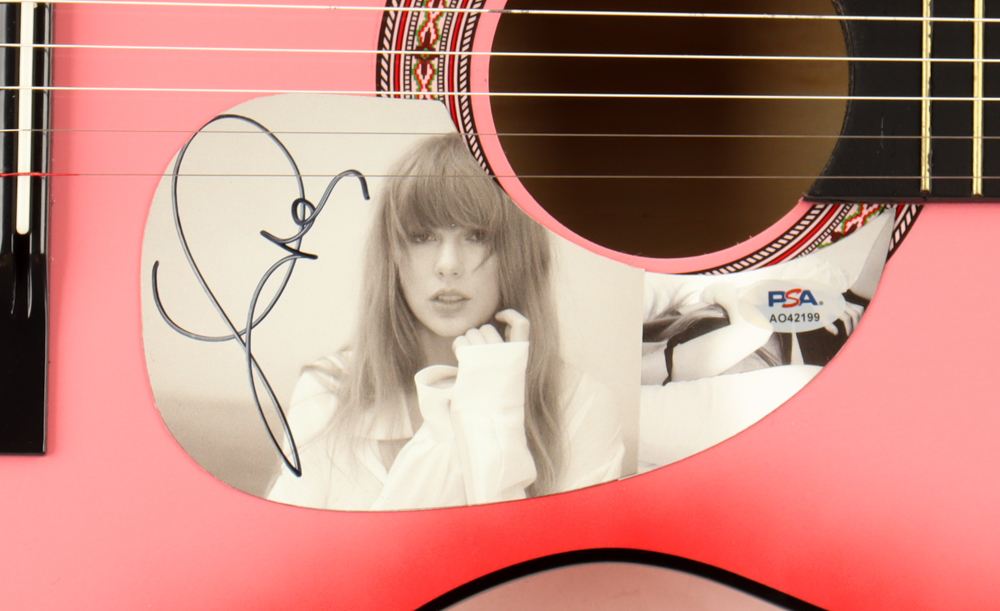 Taylor Swift Signed 38" Acoustic Guitar (PSA) at PristineAuction.com Taylor Swift Signed 38" Acoustic Guitar (PSA) at PristineAuction.com