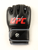 Marlon "Chito" Vera Signed UFC Glove (Beckett) at PristineAuction.com