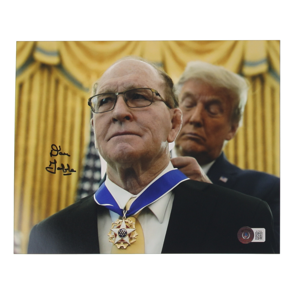 Dan Gable Signed 8x10 Photo (Beckett) at PristineAuction.com