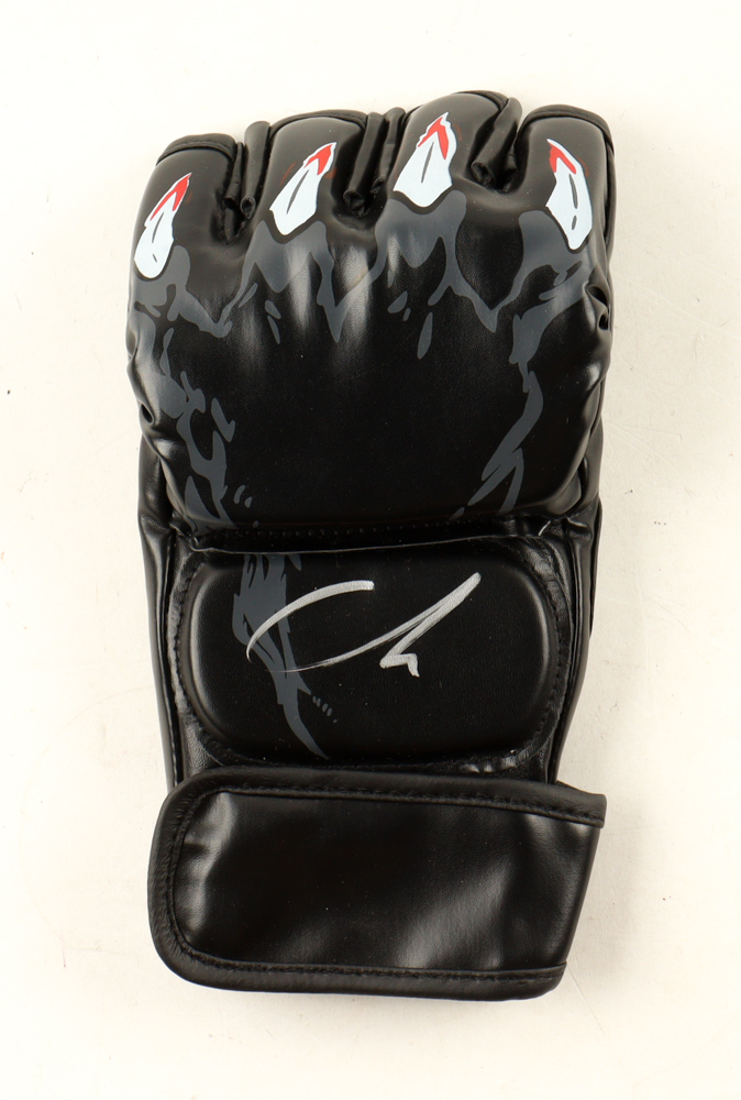 Marlon "Chito" Vera Signed MMA Glove (Beckett) at PristineAuction.com Marlon "Chito" Vera Signed MMA Glove (Beckett) at PristineAuction.com