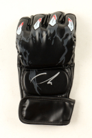 Marlon "Chito" Vera Signed MMA Glove (Beckett) at PristineAuction.com