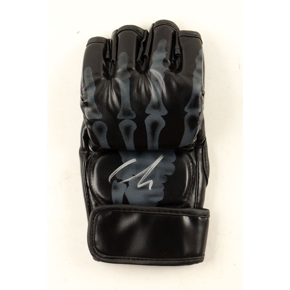 Marlon "Chito" Vera Signed MMA Glove (Beckett) at PristineAuction.com