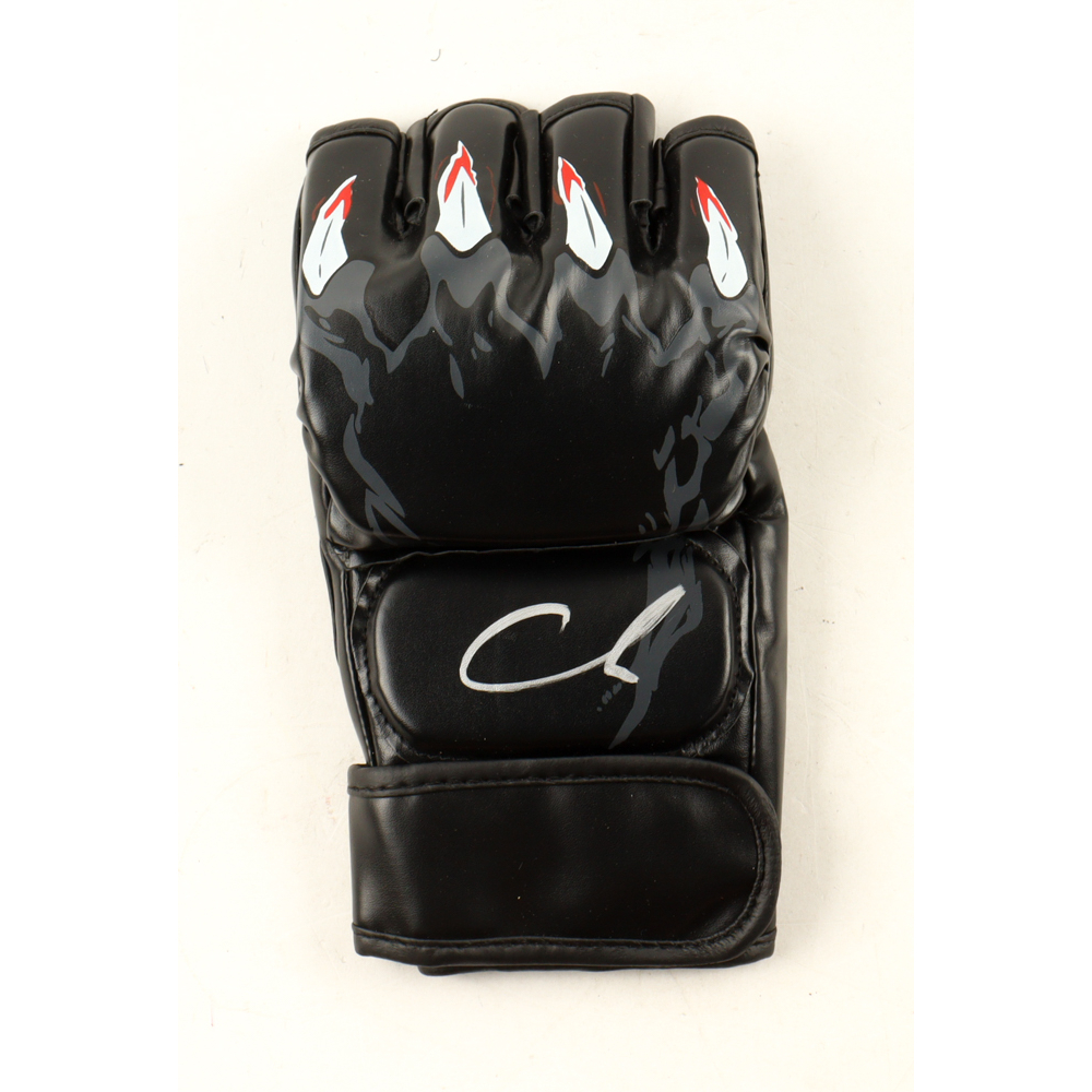 Marlon "Chito" Vera Signed MMA Glove (Beckett) at PristineAuction.com