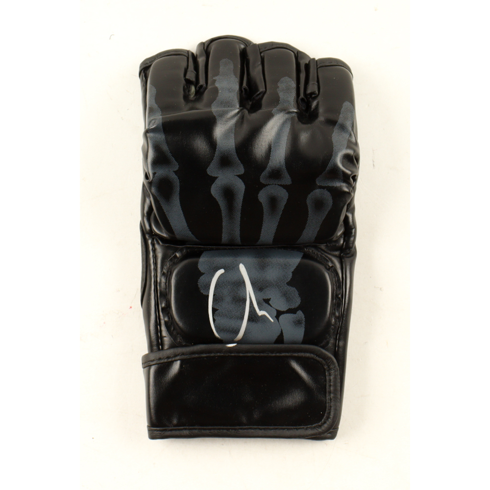 Marlon "Chito" Vera Signed MMA Glove (Beckett) at PristineAuction.com