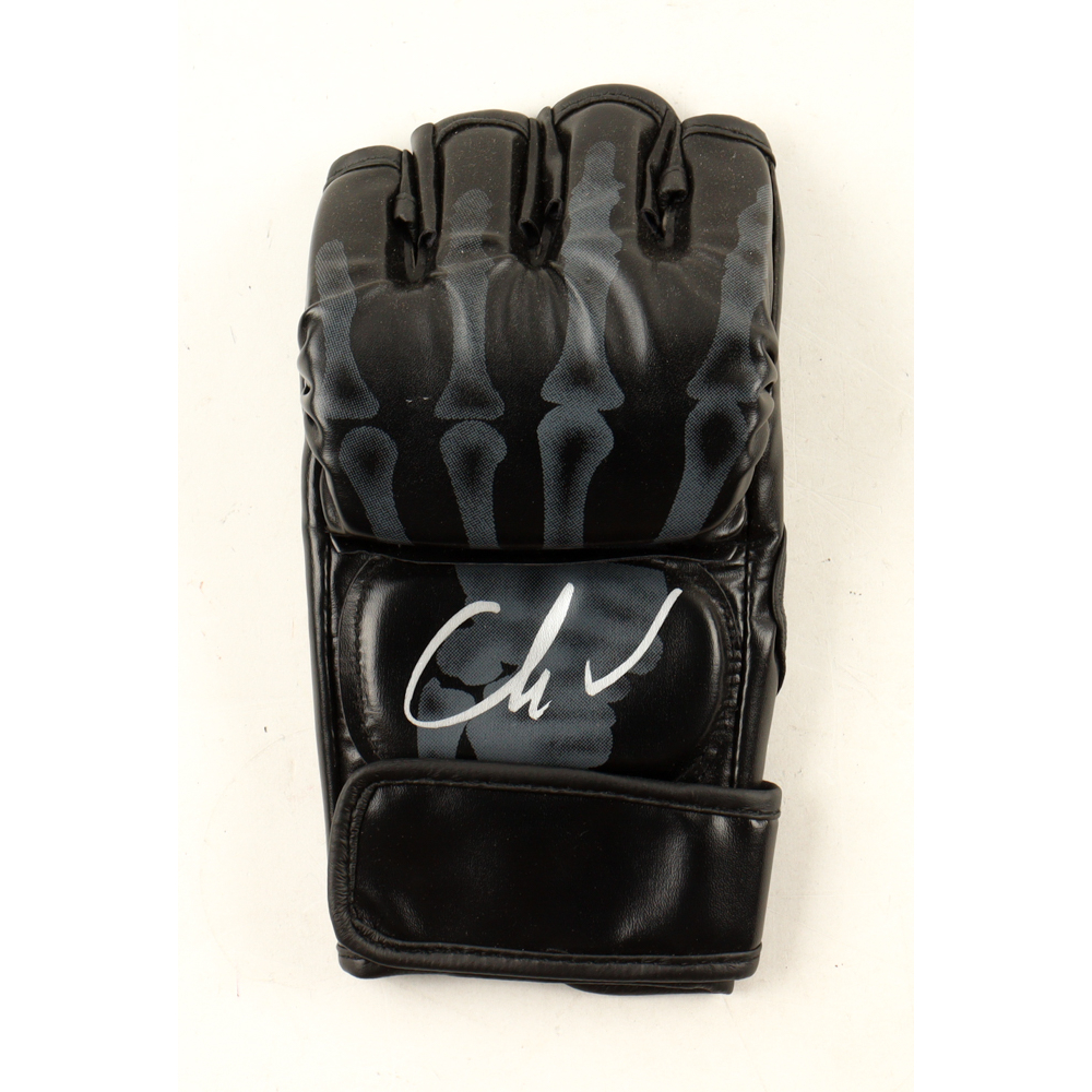 Marlon "Chito" Vera Signed MMA Glove (Beckett) at PristineAuction.com