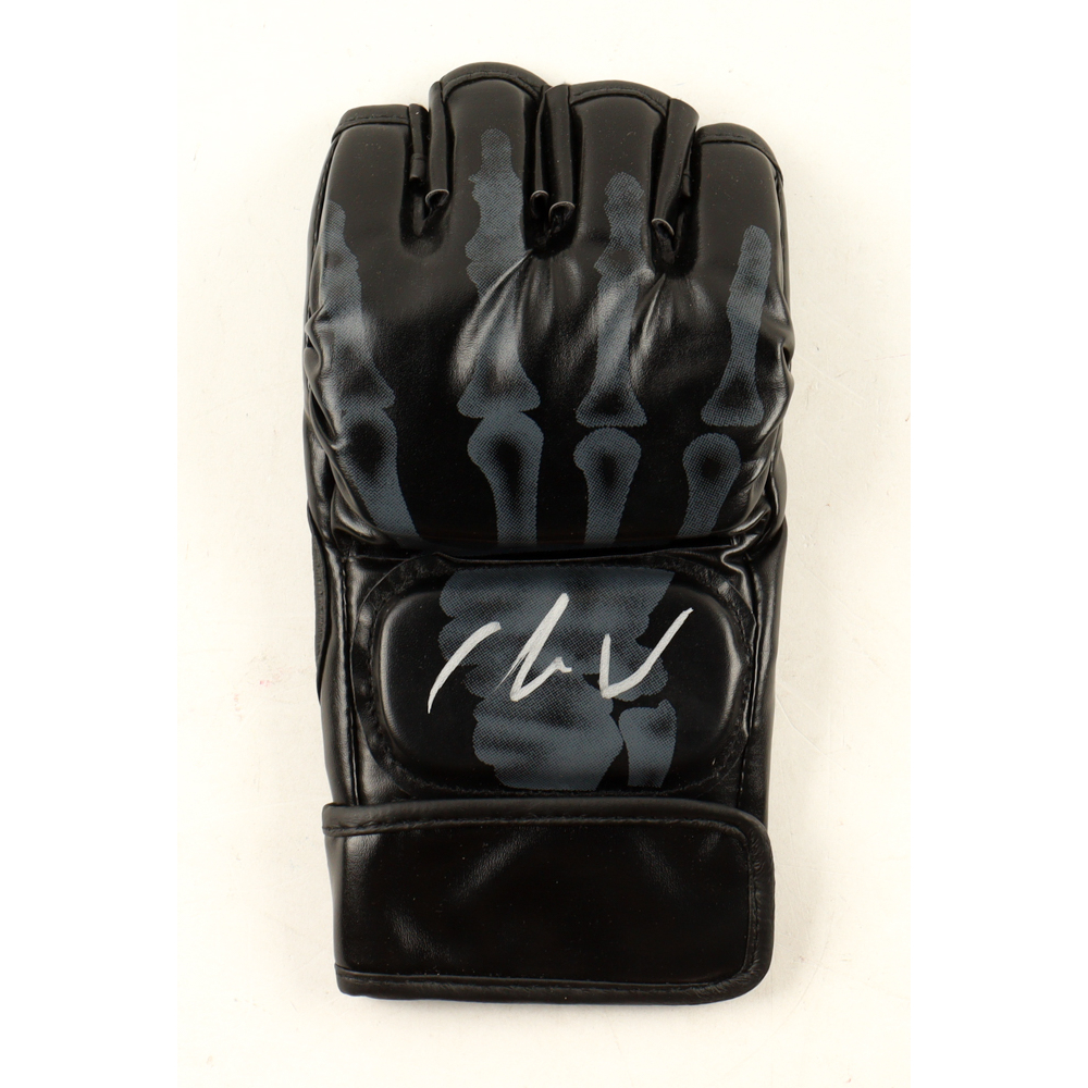 Marlon "Chito" Vera Signed MMA Glove (Beckett) at PristineAuction.com