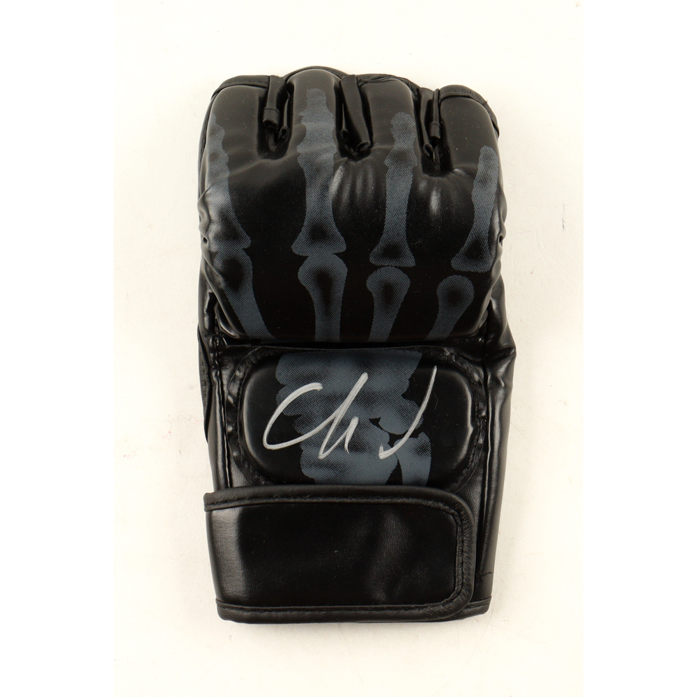 Marlon "Chito" Vera Signed MMA Glove (Beckett) at PristineAuction.com