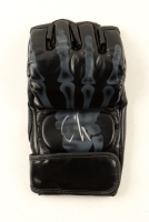 Marlon "Chito" Vera Signed MMA Glove (Beckett) at PristineAuction.com