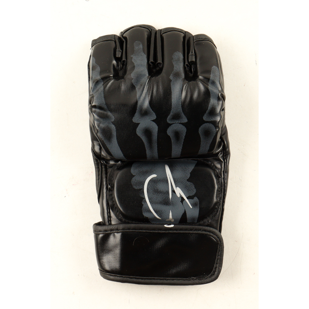Marlon "Chito" Vera Signed MMA Glove (Beckett) at PristineAuction.com