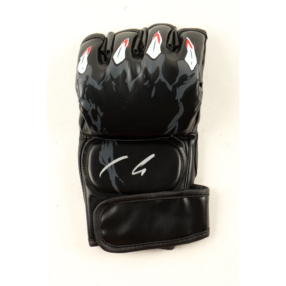 Marlon "Chito" Vera Signed MMA Glove (Beckett) at PristineAuction.com