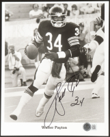 Walter Payton Signed Bears 8x10 Photo (Beckett) at PristineAuction.com