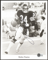 Walter Payton Signed Bears 8x10 Photo (Beckett) at PristineAuction.com