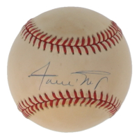 Willie Mays Signed ONL Baseball (JSA) at PristineAuction.com