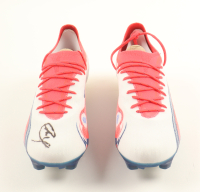 Christian Pulisic Signed Pair of Puma Soccer Cleats (JSA) at PristineAuction.com