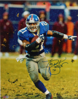 Tiki Barber Signed Giants 16x20 Photo (PIA) at PristineAuction.com