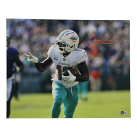 Tyreek Hill Signed Dolphins 16x20 Photo (Beckett) at PristineAuction.com