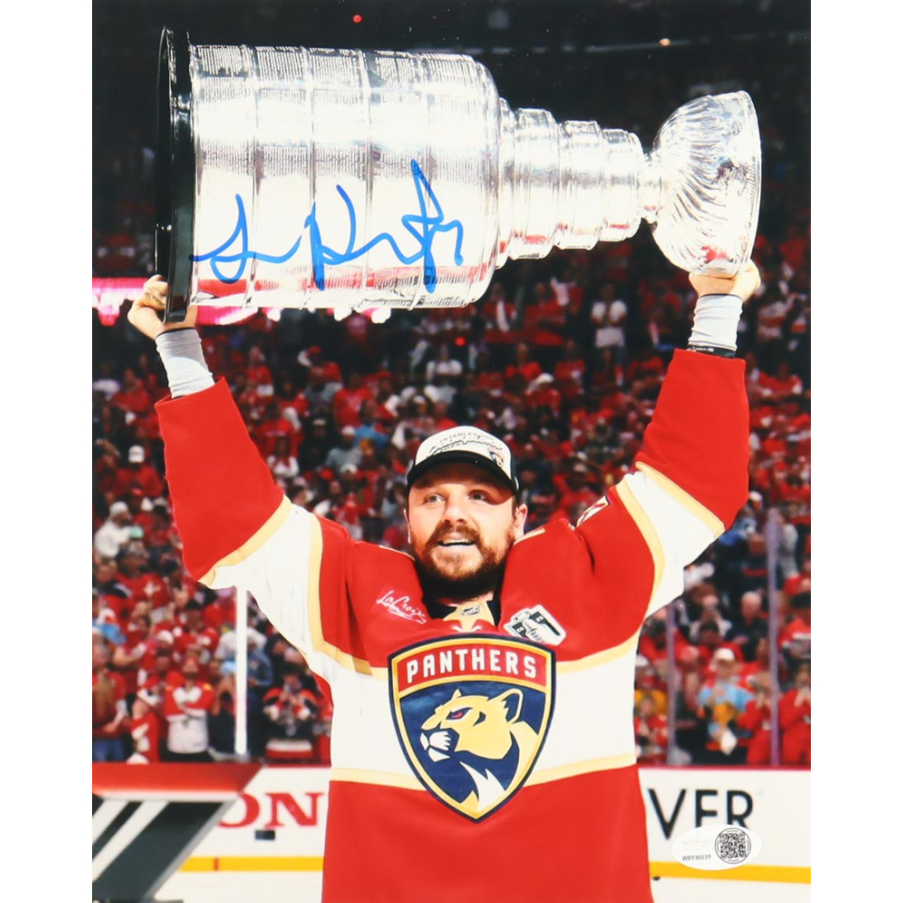 Sam Reinhart Signed Panthers 8x10 Photo (JSA) at PristineAuction.com