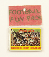 1972 Topps Football Card Fun Pack with (10) Cards at PristineAuction.com