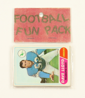 1968 Topps Football Card Fun Pack with (10) Cards at PristineAuction.com