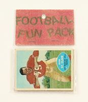 1960 Topps Football Card Fun Pack with (10) Cards at PristineAuction.com