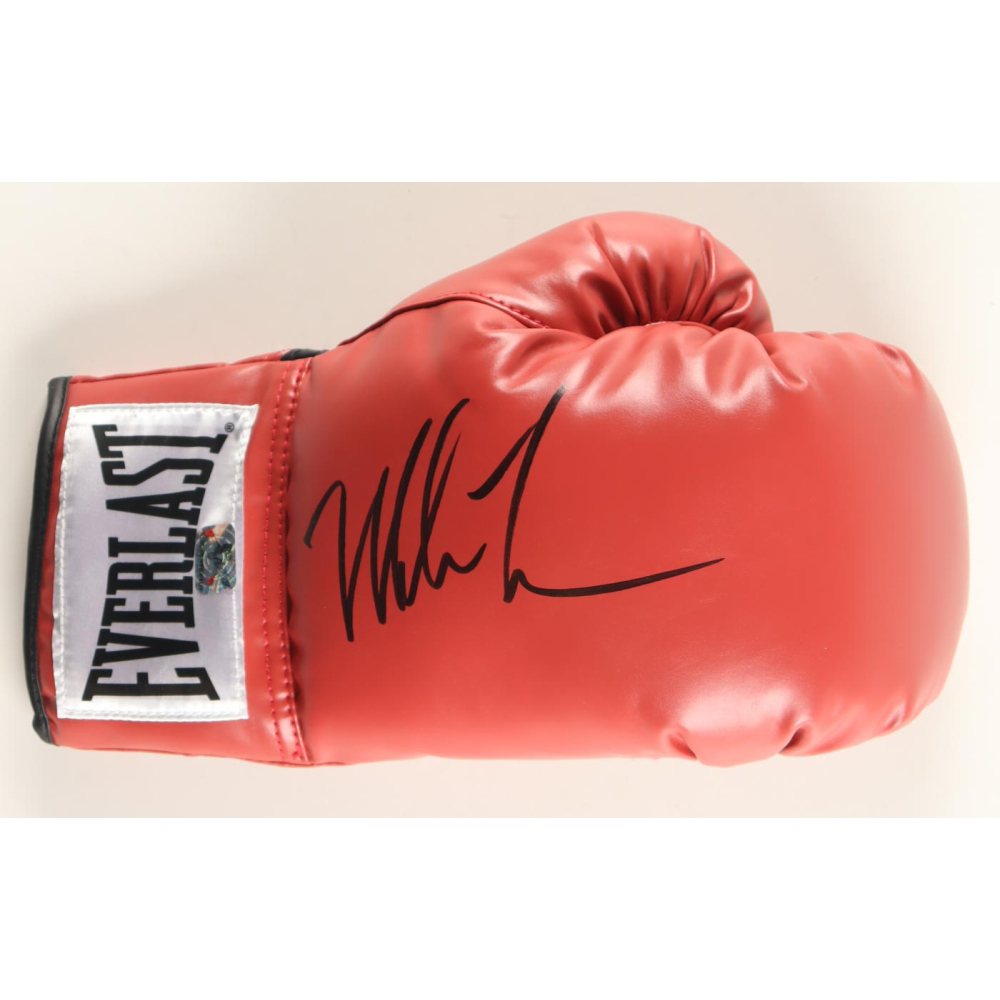 Mike Tyson Signed Everlast Boxing Glove (Tyson) at PristineAuction.com