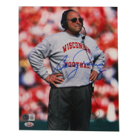 Barry Alvarez Signed Wisconsin Badgers 8x10 Photo (Beckett) at PristineAuction.com