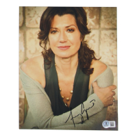 Amy Grant Signed 8x10 Photo (Beckett) at PristineAuction.com