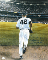 Mariano Rivera Signed Yankees 16x20 Photo Inscribed "652 Saves" (JSA) at PristineAuction.com
