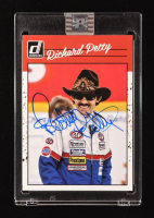 Richard Petty Signed 2023 Donruss #159 RETRO (PA) at PristineAuction.com