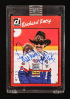 Richard Petty Signed 2023 Donruss Red #159 RETRO #275/299 (PA) at PristineAuction.com