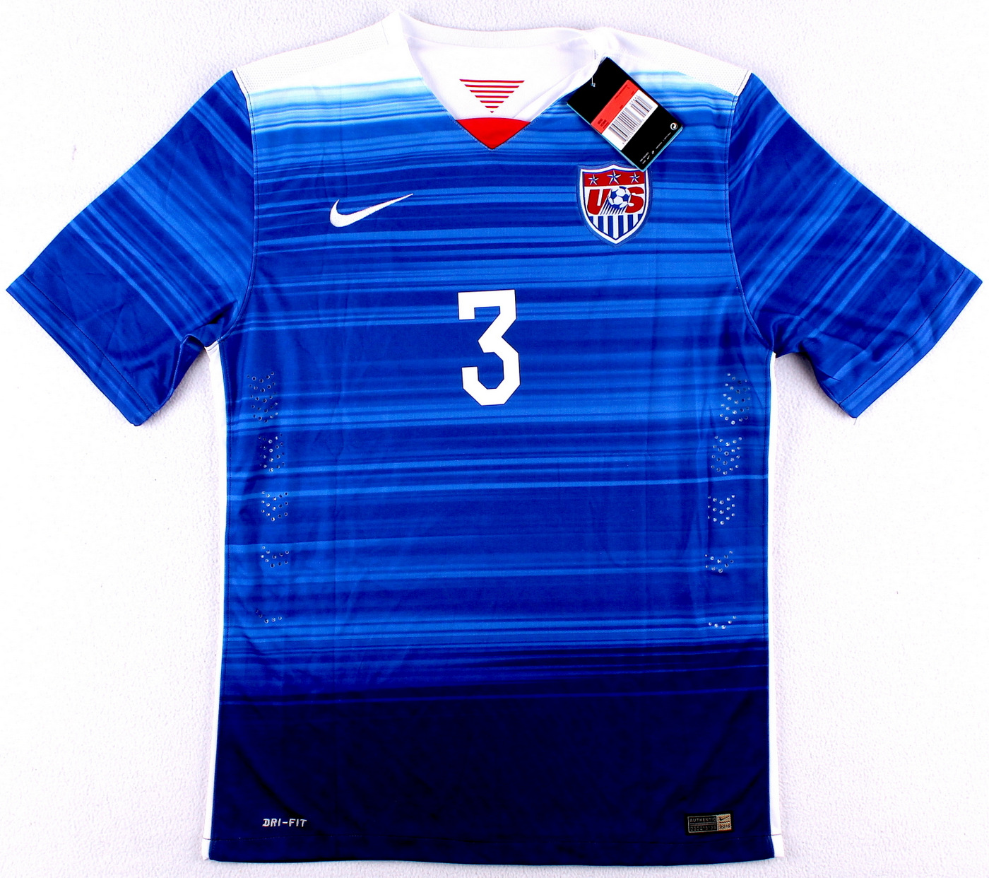 Omar Gonzalez Signed Team USA Jersey (PSA COA) at PristineAuction.com Omar Gonzalez Signed Team USA Jersey (PSA COA) at PristineAuction.com