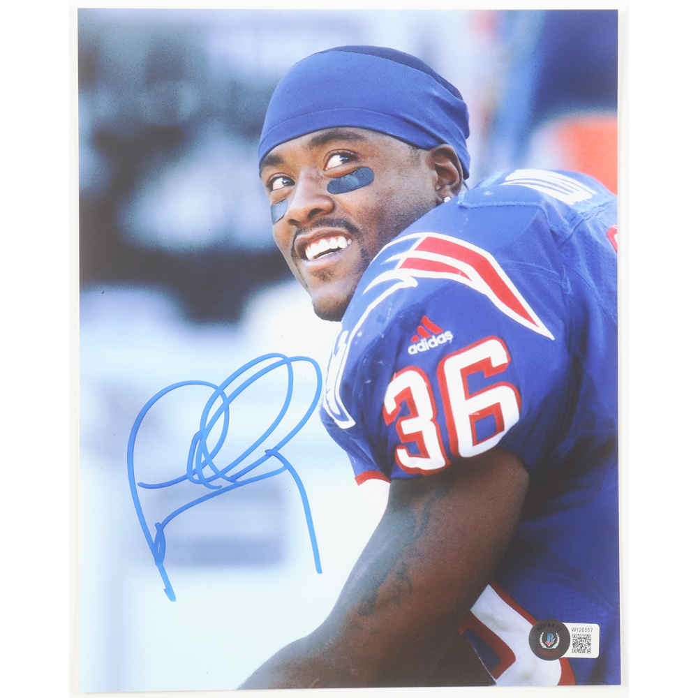 Lawyer Milloy Signed Patriots 8x10 Photo (Beckett) at PristineAuction.com