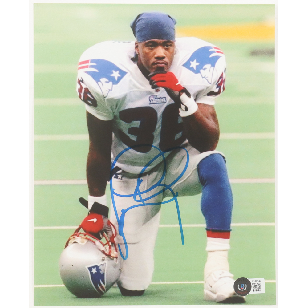 Lawyer Milloy Signed Patriots 8x10 Photo (Beckett) at PristineAuction.com