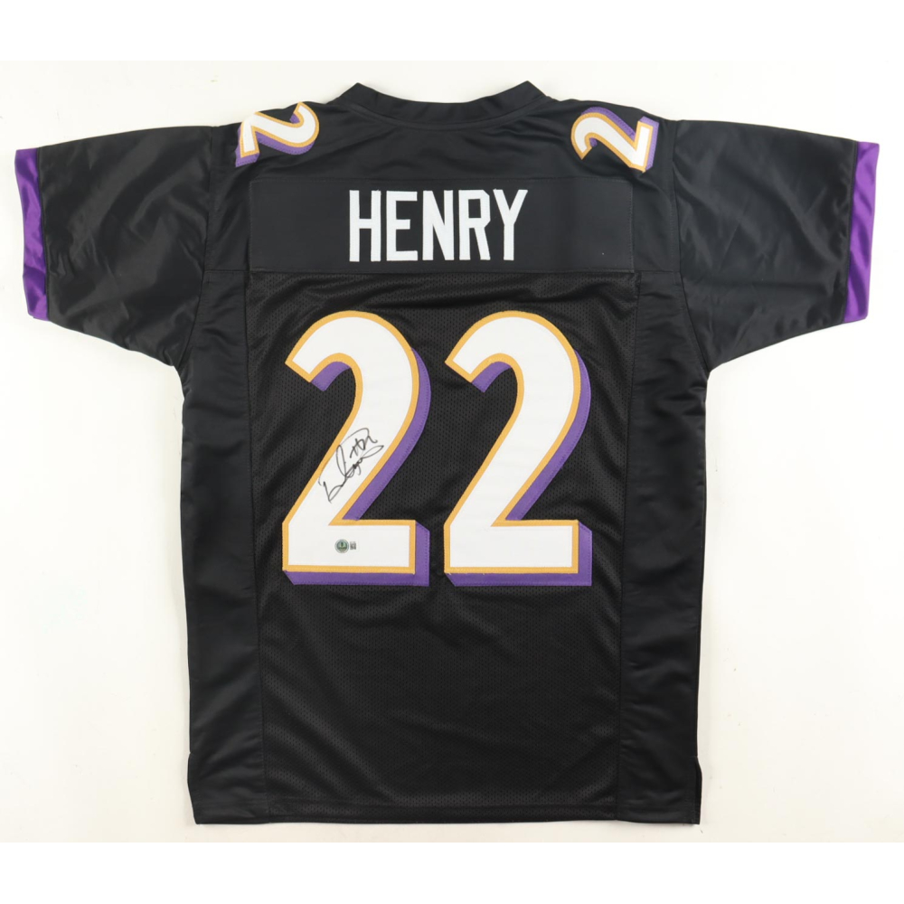 Derrick Henry Signed Jersey (Beckett) at PristineAuction.com Derrick Henry Signed Jersey (Beckett) at PristineAuction.com