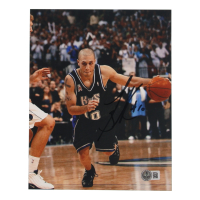 Mike Bibby Signed Kings 8x10 Photo (Beckett) at PristineAuction.com